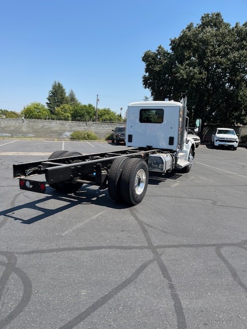 2025 Kenworth T380