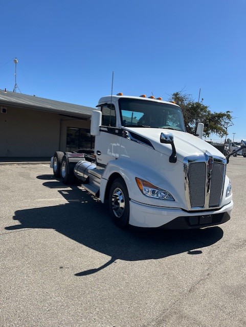 2024 Kenworth T680