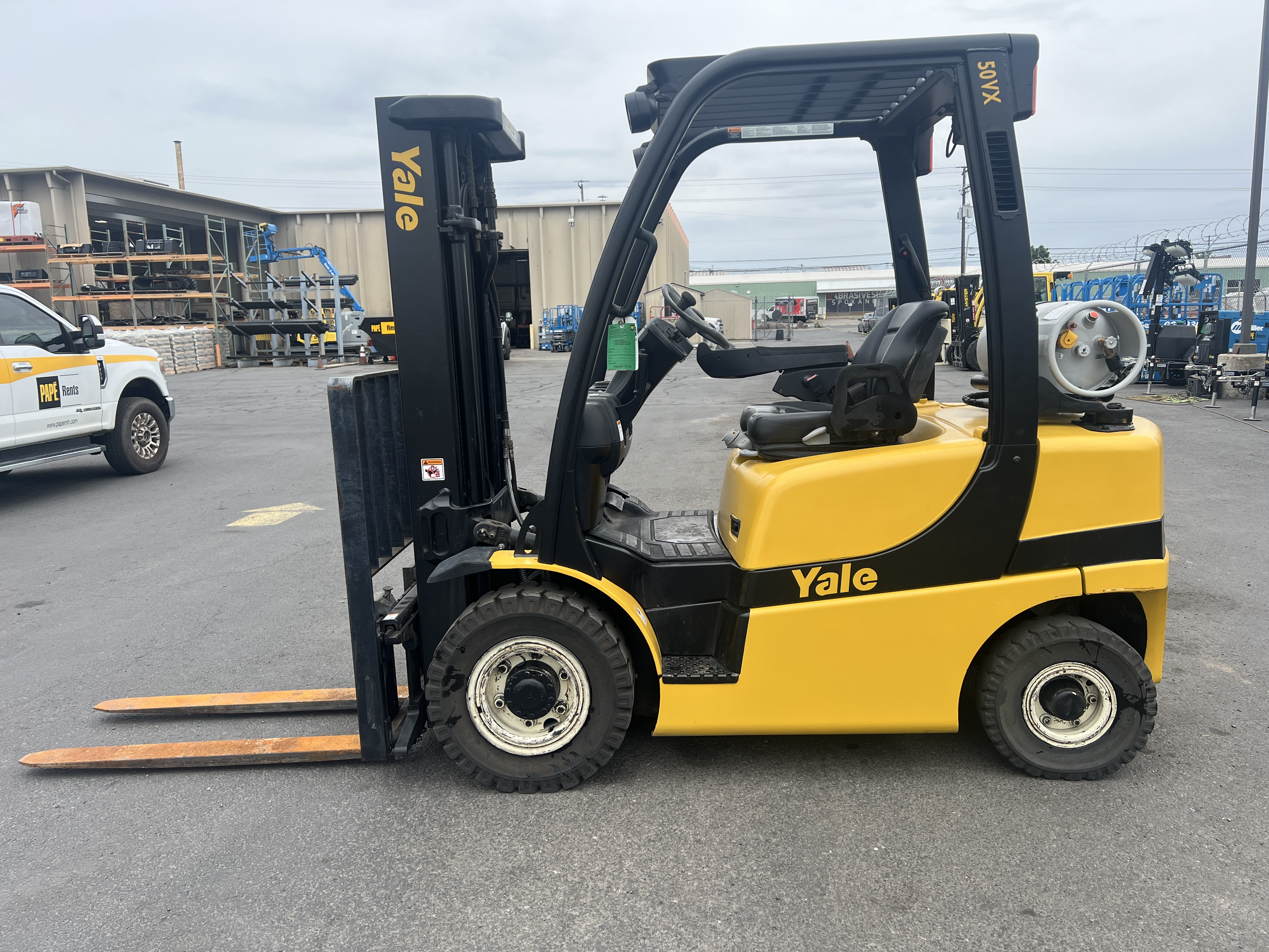 2011 Yale GLP050