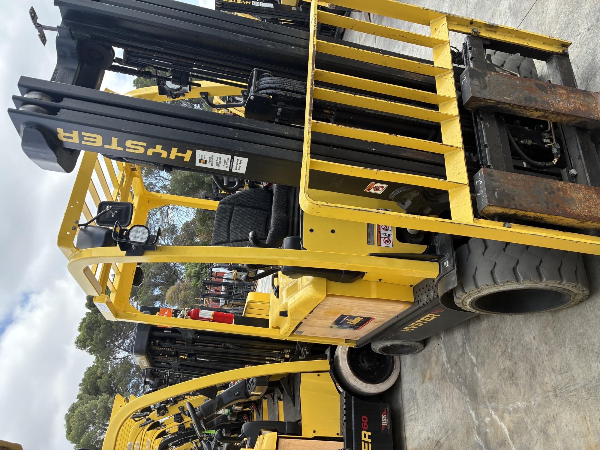 2017 Hyster E70XN